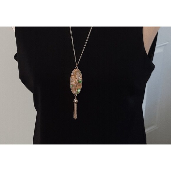 Gold tone long necklace pendant tassel acrylic green pink beachy casual 30" - Picture 2 of 2
